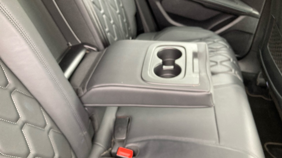 Peugeot 3008 1.6 Hybrid 180 Allure 5dr e-EAT8 Estate - Image 39