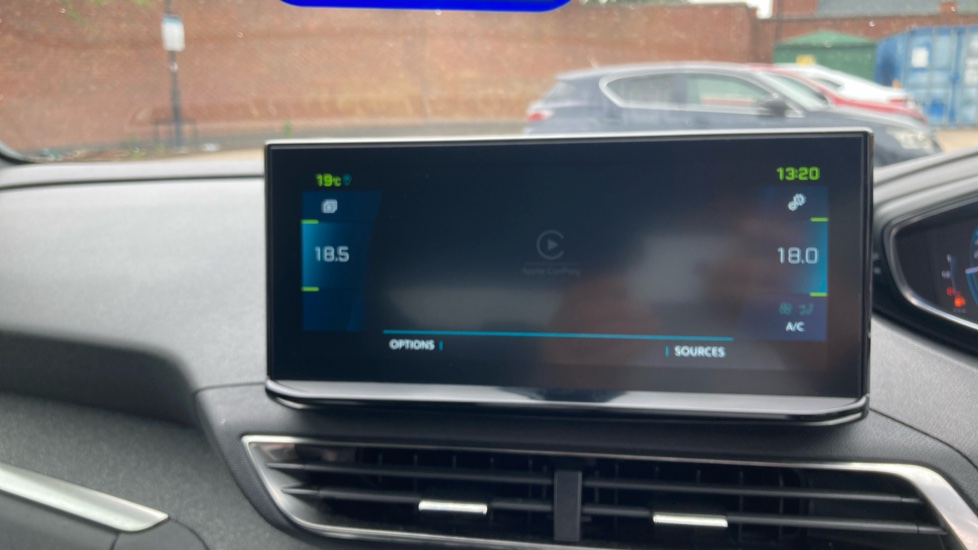 Peugeot 3008 1.6 Hybrid 180 Allure 5dr e-EAT8 Estate - Image 18