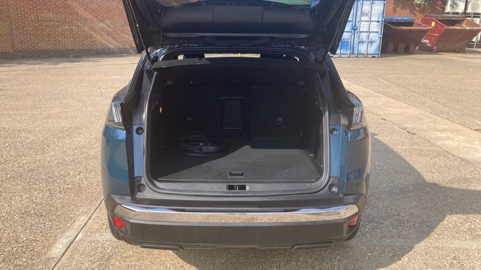 Peugeot 3008 1.6 Hybrid 180 Allure 5dr e-EAT8 Estate - Image 6