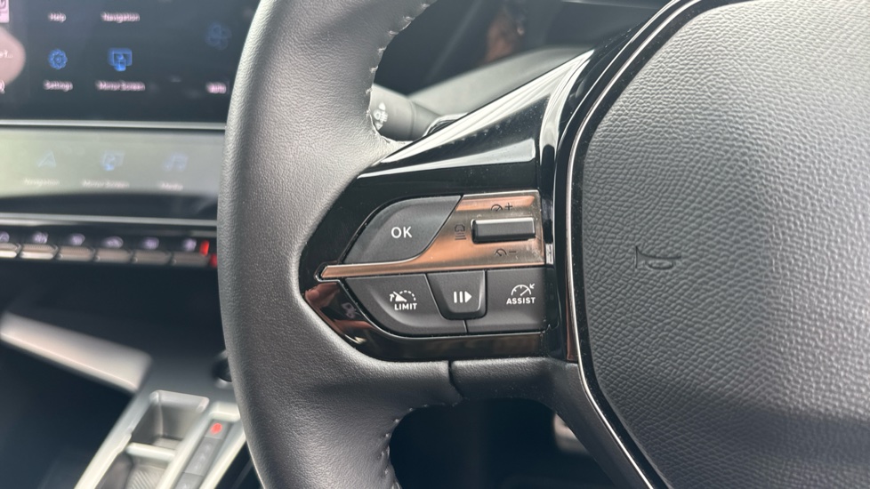 Peugeot 308 1.2 PureTech Allure Premium 5dr EAT8 Petrol Hatchback - Image 15