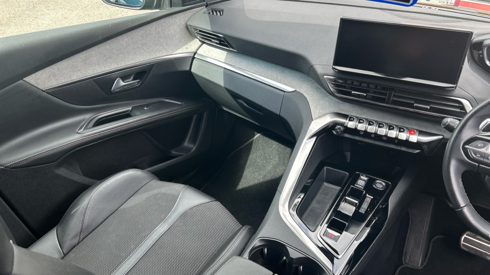 Peugeot 5008 1.5 BlueHDi GT 5dr EAT8 Diesel Estate - Image 18