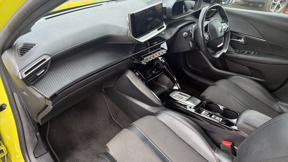 Peugeot 208 1.2 Hybrid 136 GT 5dr e-DSC6 Petrol Hatchback - Image 14