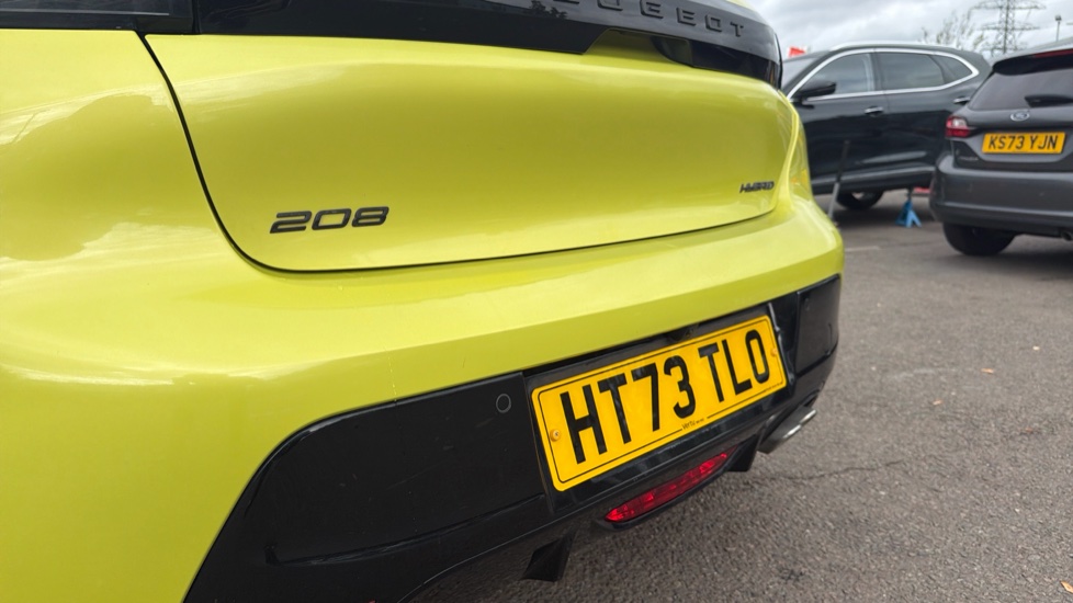 Peugeot 208 1.2 Hybrid 136 GT 5dr e-DSC6 Petrol Hatchback - Image 7