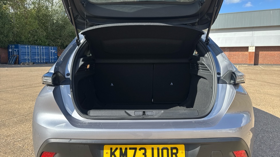 Peugeot 308 1.2 PureTech Active Premium 5dr EAT8 Petrol Hatchback - Image 6