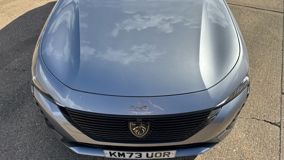 Peugeot 308 1.2 PureTech Active Premium 5dr EAT8 Petrol Hatchback - Image 14