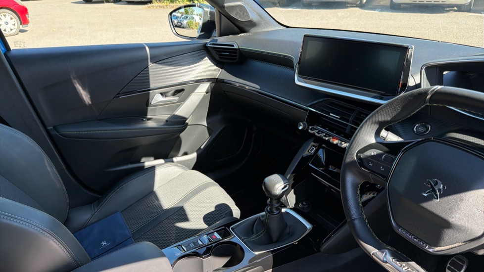 Peugeot 208 1.2 PureTech 100 GT 5dr Petrol Hatchback - Image 14