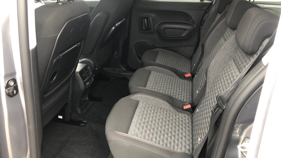 Peugeot Rifter 100kW GT 52kWh 5dr Auto Electric Estate - Image 16