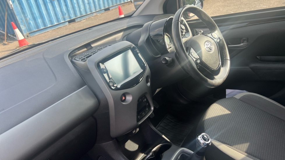 Toyota Aygo 1.0 VVT-i X-Trend TSS 5dr Petrol Hatchback - Image 13