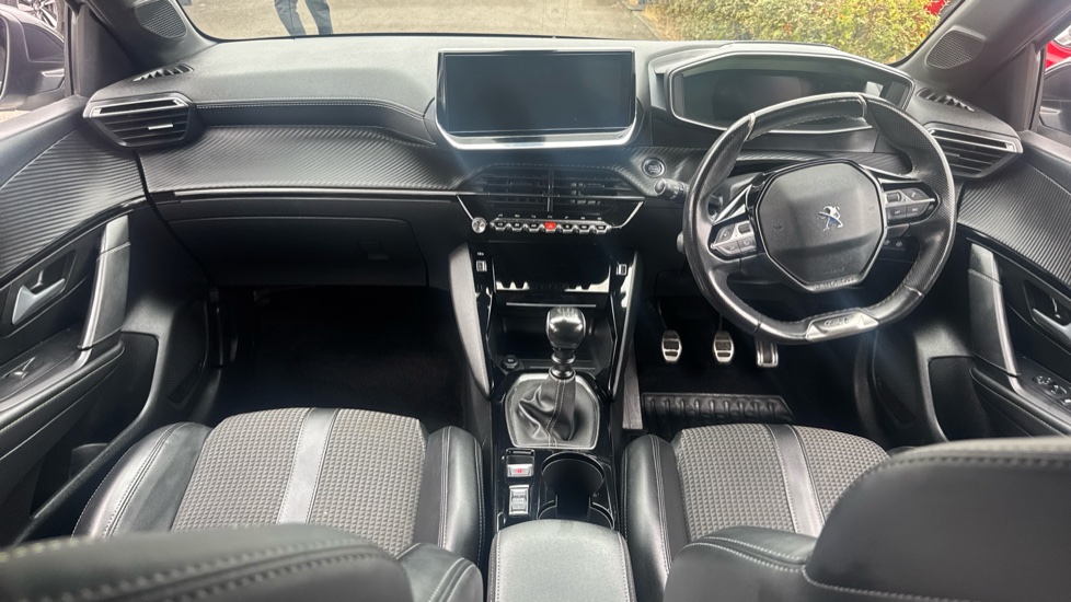 Peugeot 208 1.2 PureTech 100 GT 5dr Petrol Hatchback - Image 16