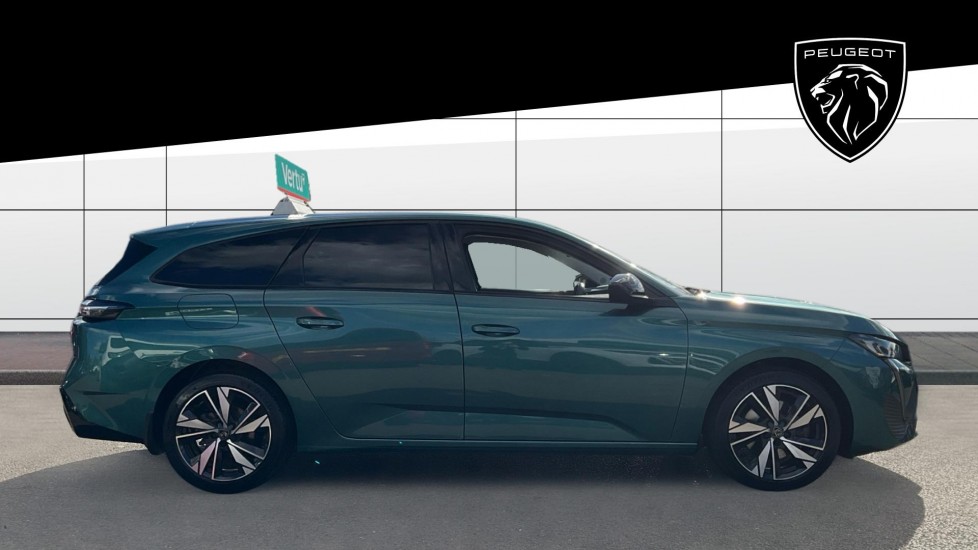 Peugeot 308 1.2 PureTech Allure 5dr EAT8 Petrol Estate - Image 5