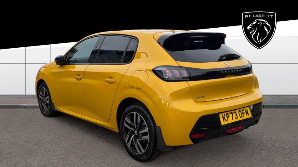 Peugeot 208 1.2 PureTech 100 Allure Premium + 5dr EAT8 Petrol Hatchback - Image 4