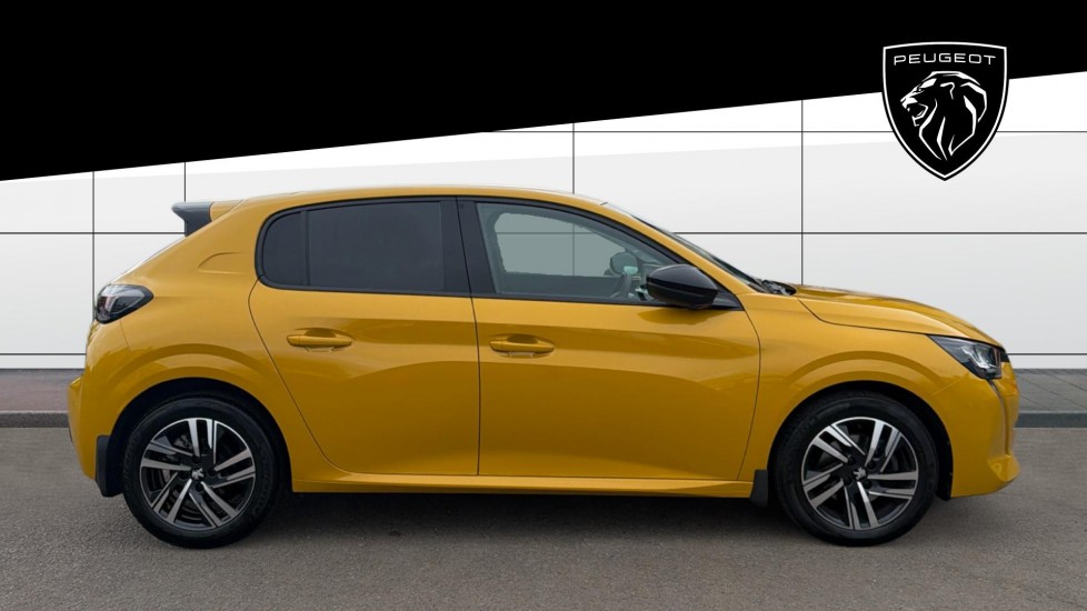 Peugeot 208 1.2 PureTech 100 Allure Premium + 5dr EAT8 Petrol Hatchback - Image 5