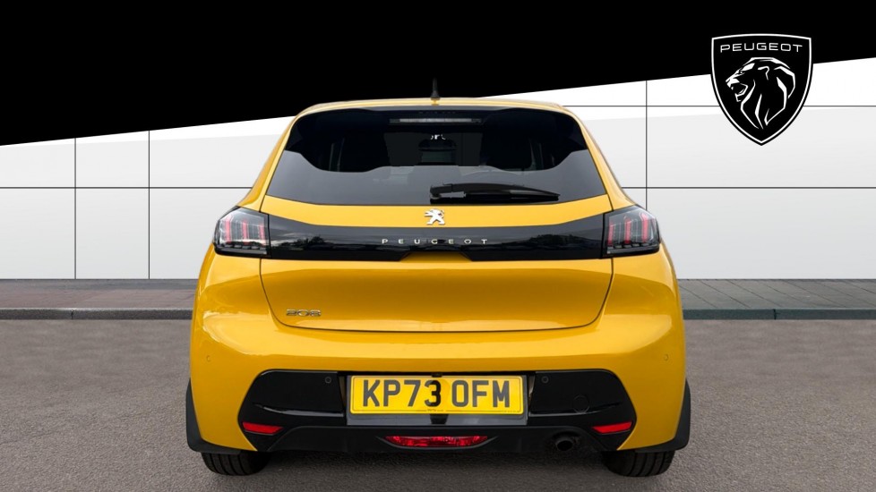 Peugeot 208 1.2 PureTech 100 Allure Premium + 5dr EAT8 Petrol Hatchback - Image 3