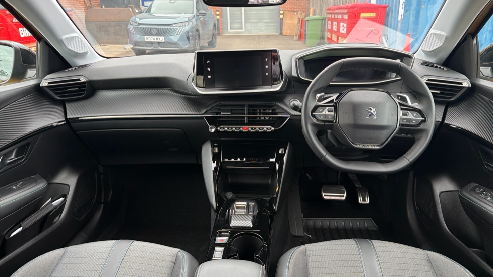 Peugeot 208 1.2 PureTech 100 Allure Premium + 5dr EAT8 Petrol Hatchback - Image 10