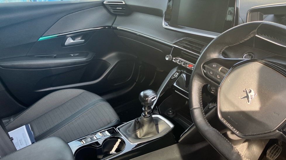 Peugeot 208 1.2 PureTech 100 Allure Premium 5dr Petrol Hatchback - Image 18