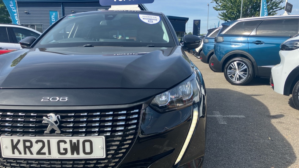 Peugeot 208 1.2 PureTech 100 Allure Premium 5dr Petrol Hatchback - Image 10