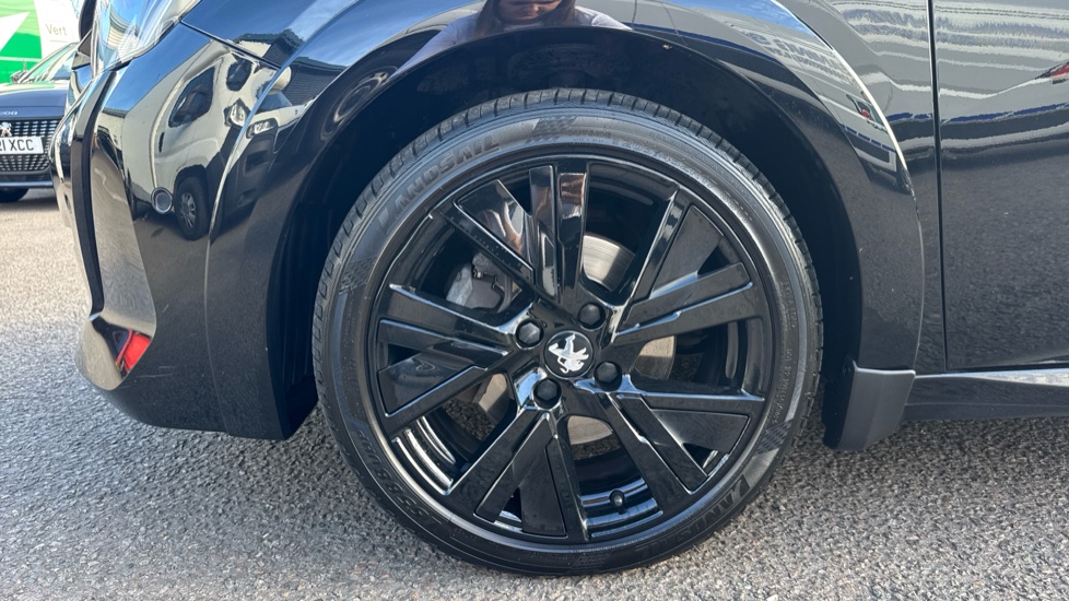 Peugeot 208 1.2 PureTech 100 GT Premium 5dr Petrol Hatchback - Image 22