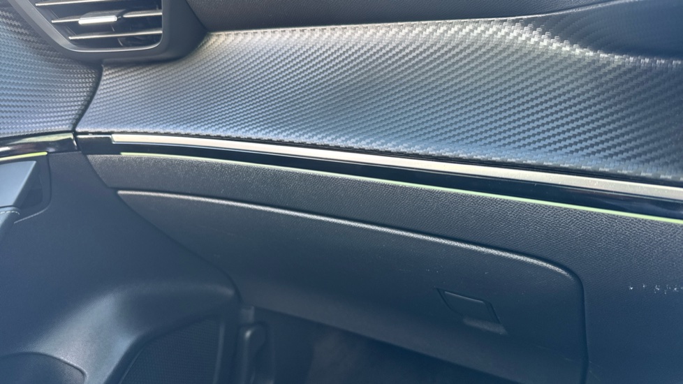 Peugeot 208 1.2 PureTech 100 GT Premium 5dr Petrol Hatchback - Image 39