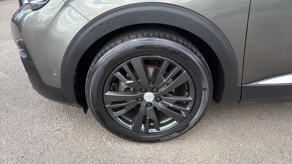 Peugeot 3008 1.2 PureTech Allure 5dr Petrol Estate - Image 10