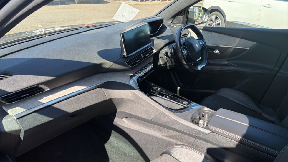 Peugeot 5008 1.2 PureTech GT 5dr EAT8 Petrol Estate - Image 14