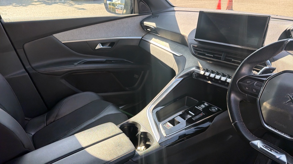 Peugeot 5008 1.2 PureTech GT 5dr EAT8 Petrol Estate - Image 17