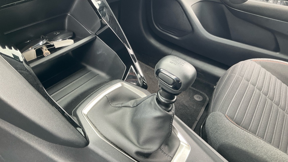 Peugeot 208 1.2 PureTech 100 Active Premium + 5dr Petrol Hatchback - Image 24