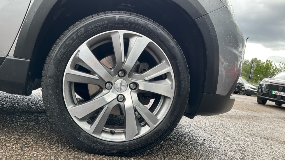 Peugeot 2008 1.2 PureTech 130 Allure Premium 5dr Petrol Estate - Image 15