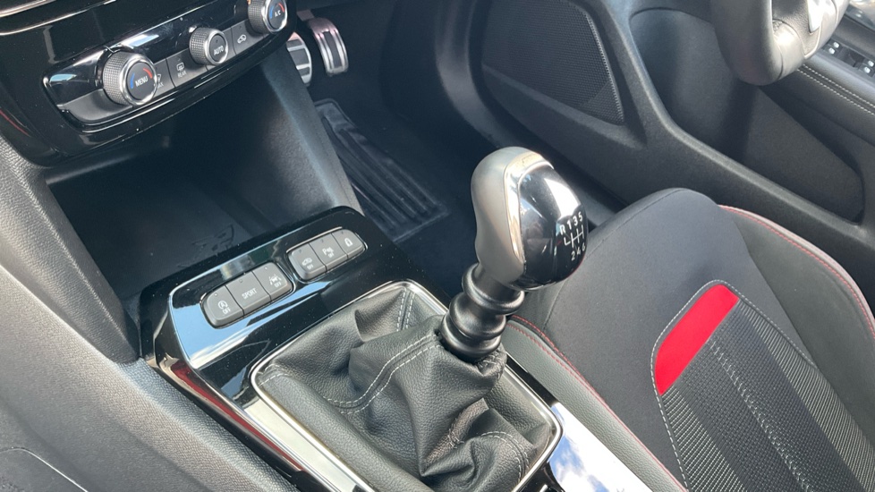 Vauxhall Mokka 1.2 Turbo 100 GS  5dr Petrol Hatchback - Image 31