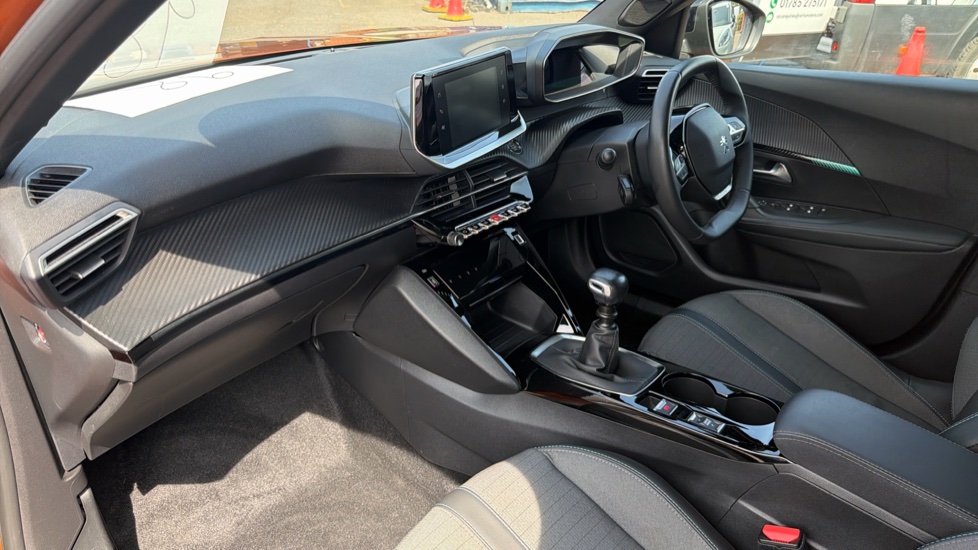 Peugeot 2008 1.2 PureTech Allure Premium+ 5dr Petrol Estate - Image 13