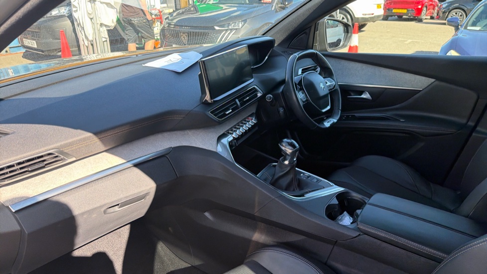 Peugeot 3008 1.2 PureTech GT 5dr Petrol Estate - Image 13