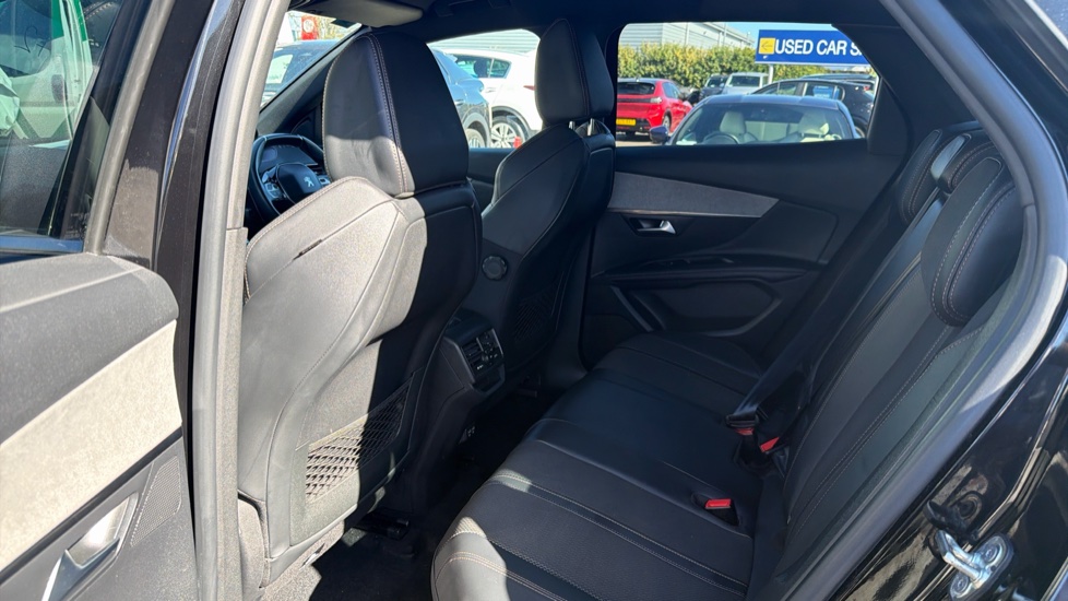 Peugeot 3008 1.2 PureTech GT 5dr Petrol Estate - Image 21