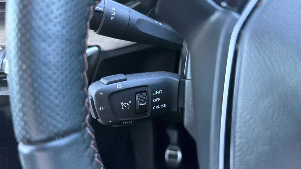 Peugeot 3008 1.2 PureTech GT 5dr Petrol Estate - Image 30