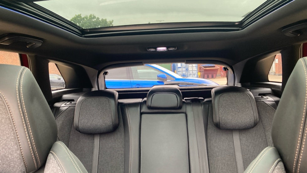 Peugeot 3008 2.0 BlueHDi 180 GT Line Premium 5dr EAT8 Diesel Estate - Image 31