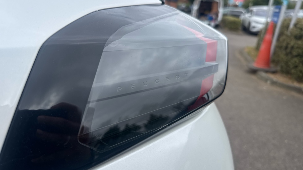 Peugeot 2008 1.2 PureTech 130 GT 5dr EAT8 Petrol Estate - Image 7