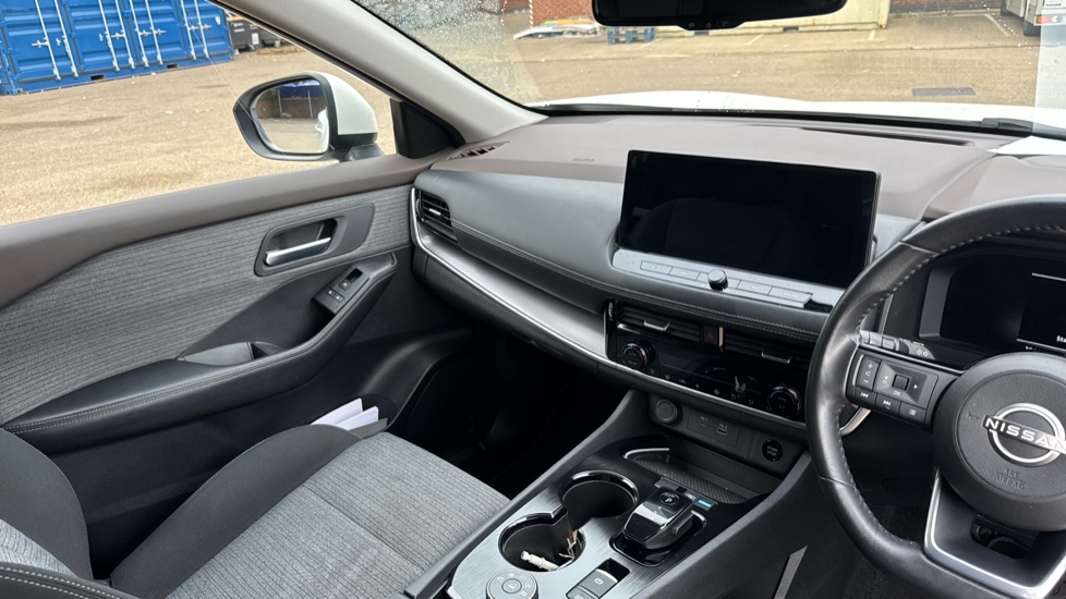Nissan X-Trail 1.5 E-Power E-4orce 213 N-Connecta 5dr Auto Hybrid Station Wagon - Image 22