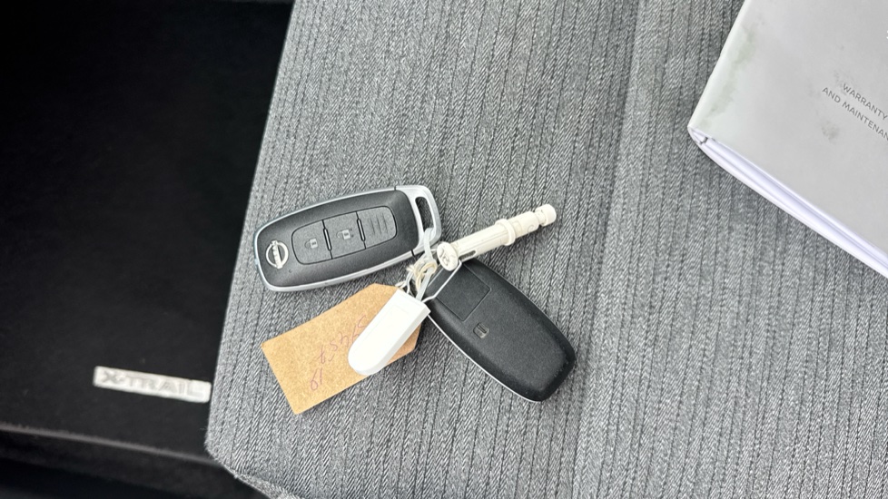 Nissan X-Trail 1.5 E-Power E-4orce 213 N-Connecta 5dr Auto Hybrid Station Wagon - Image 27