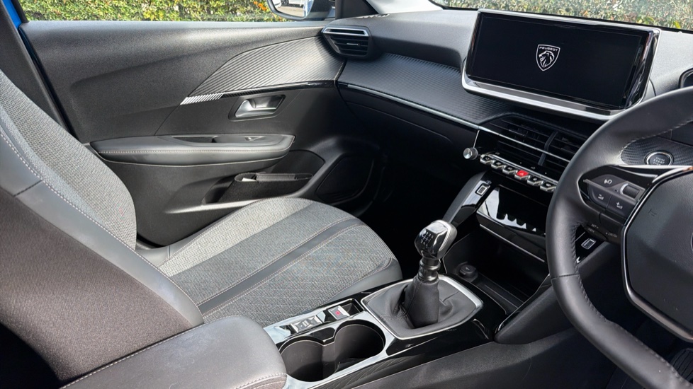 Peugeot 208 1.2 PureTech 100 Allure 5dr Petrol Hatchback - Image 14