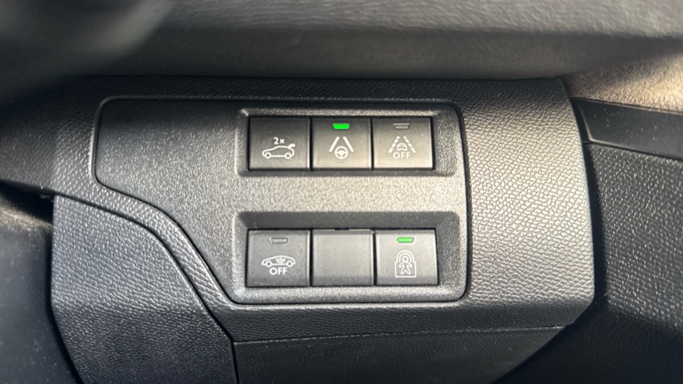 Peugeot 5008 1.2 PureTech GT Premium 5dr EAT8 Petrol Estate - Image 39