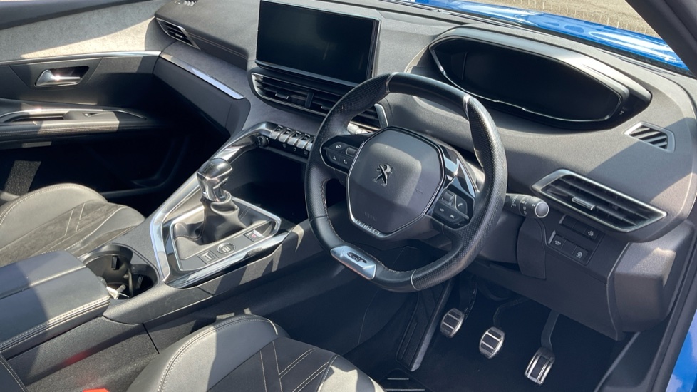 Peugeot 3008 1.2 PureTech GT 5dr Petrol Estate - Image 17