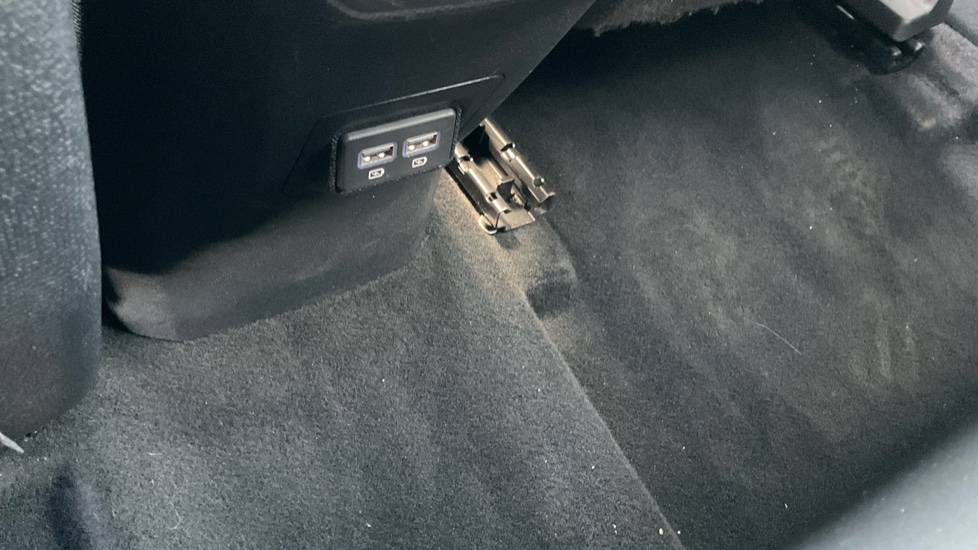 Peugeot 3008 1.2 PureTech GT 5dr Petrol Estate - Image 37