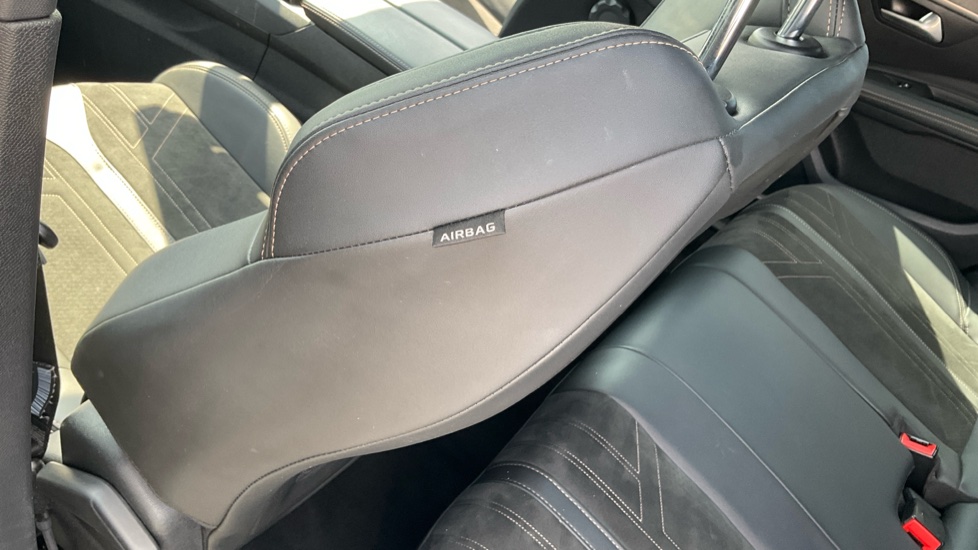 Peugeot 3008 1.2 PureTech GT 5dr Petrol Estate - Image 38