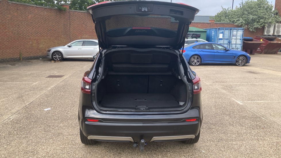 Nissan Qashqai 1.3 DiG-T 160 [157] N-Motion 5dr DCT Petrol Hatchback - Image 6