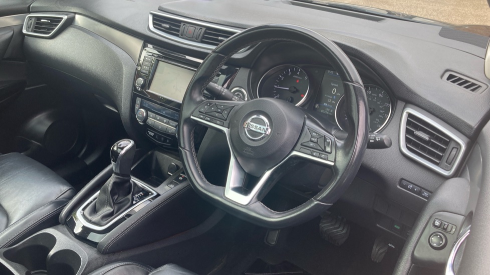 Nissan Qashqai 1.3 DiG-T 160 [157] N-Motion 5dr DCT Petrol Hatchback - Image 15