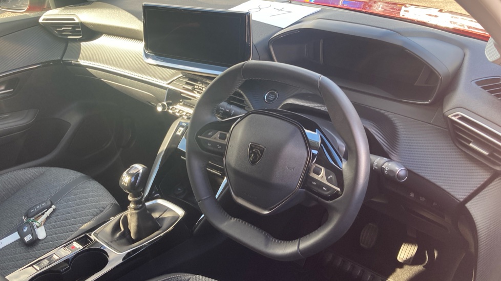 Peugeot 208 1.2 PureTech 100 Allure 5dr Petrol Hatchback - Image 14