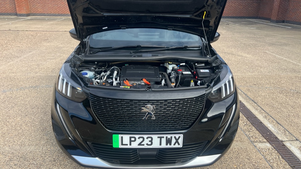 Peugeot 2008 100kW GT 50kWh 5dr Auto Electric Estate - Image 7