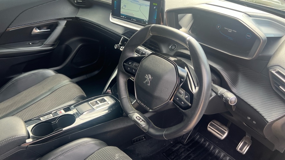 Peugeot 2008 100kW GT 50kWh 5dr Auto Electric Estate - Image 14