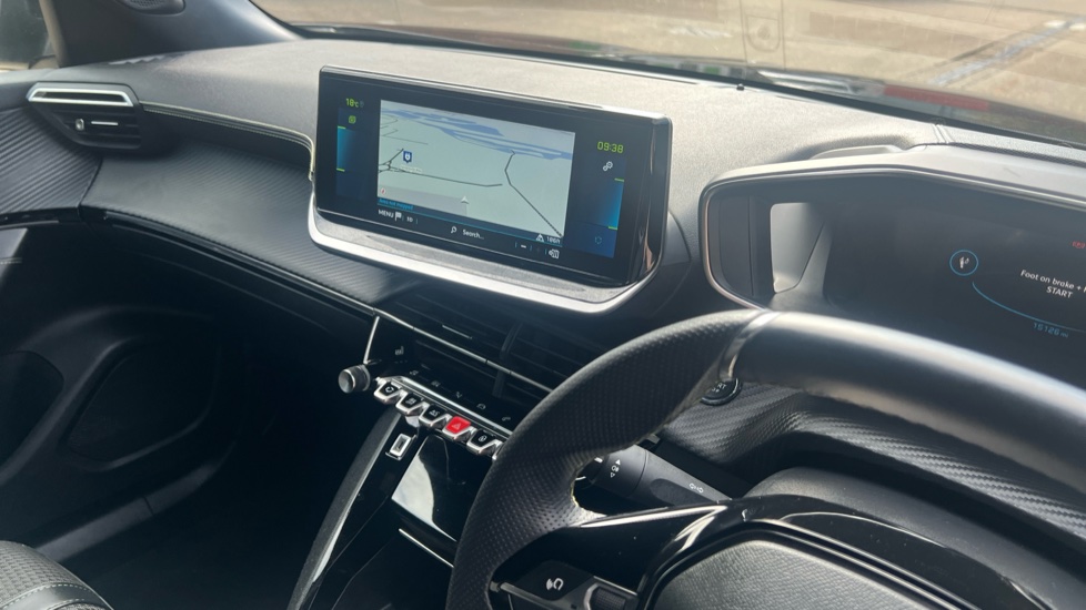 Peugeot 2008 100kW GT 50kWh 5dr Auto Electric Estate - Image 28
