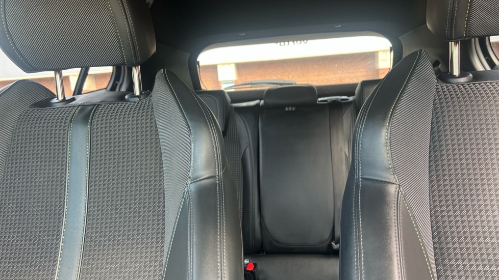 Peugeot 2008 100kW GT 50kWh 5dr Auto Electric Estate - Image 30