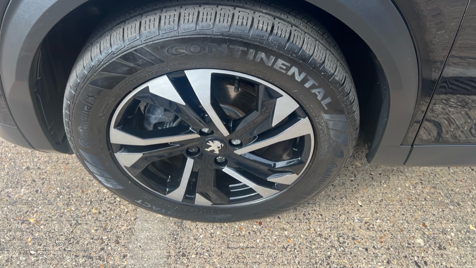 Peugeot 2008 100kW GT 50kWh 5dr Auto Electric Estate - Image 10