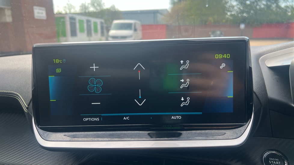Peugeot 2008 100kW GT 50kWh 5dr Auto Electric Estate - Image 22